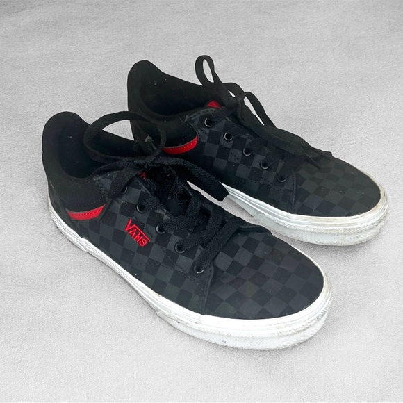 Vans Boys Size 2.5 Low Top Canvas Seldan Check Shoes Sneakers Skateboarding - Picture 12 of 12